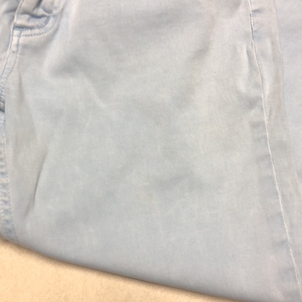Guess Capris - Picture 7 of 7